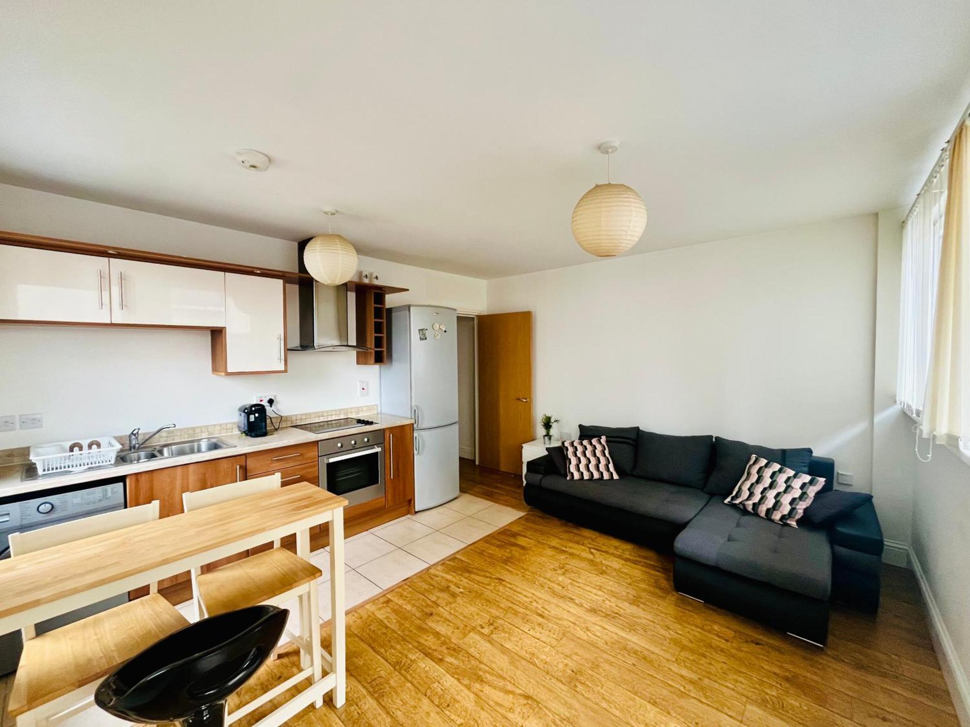 London Modern Flat Near Transports Apartment Екстериор снимка